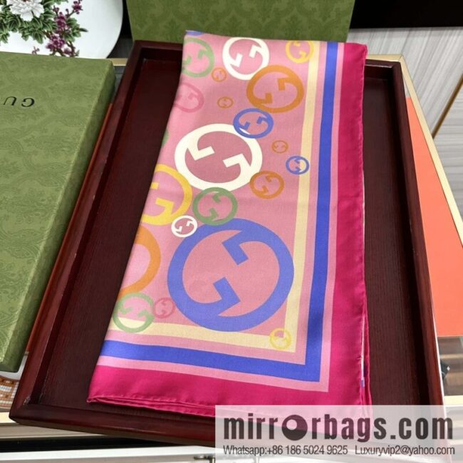 GUCCI Gucci 100% Top Twill Silk Scarf