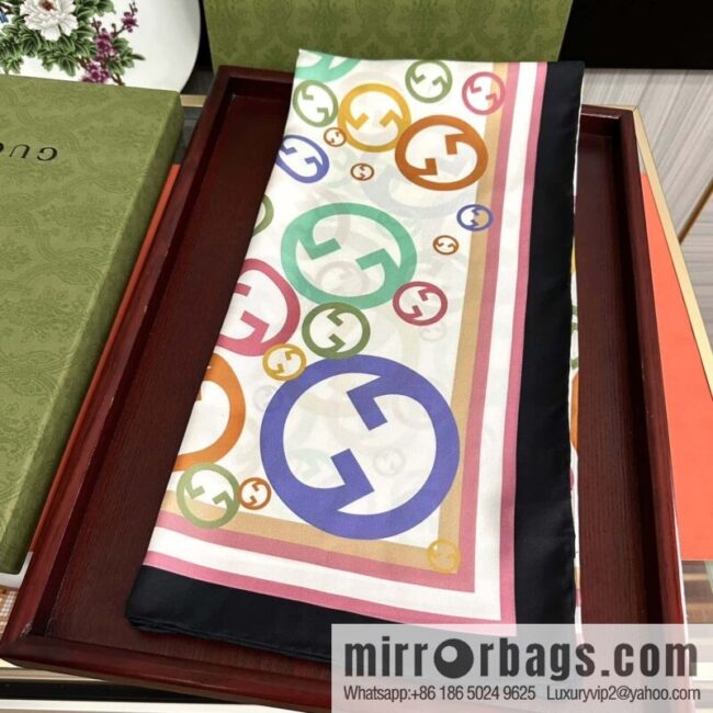 GUCCI Gucci 100% Top Twill Silk Scarf