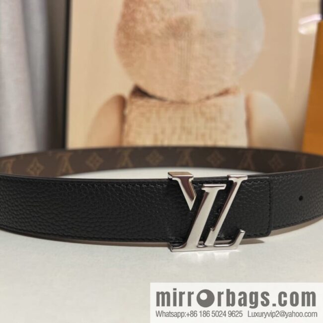 Louis Vuitton, women\'s double-sided belt 30mm