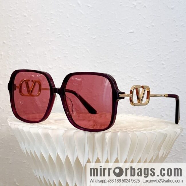 Valentino Square Women\'s Sunglasses