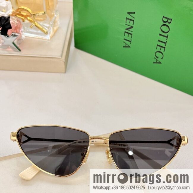 Bottega Veneta Metal Frame Women\'s Sunglasses