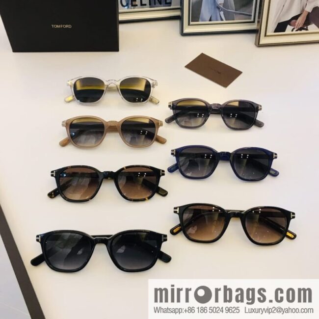 TON FORD Tom Ford Plate Frame Unisex Sunglasses