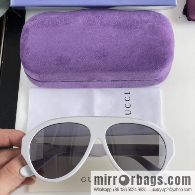 GUCCI Gucci Classic Unisex Sunglasses