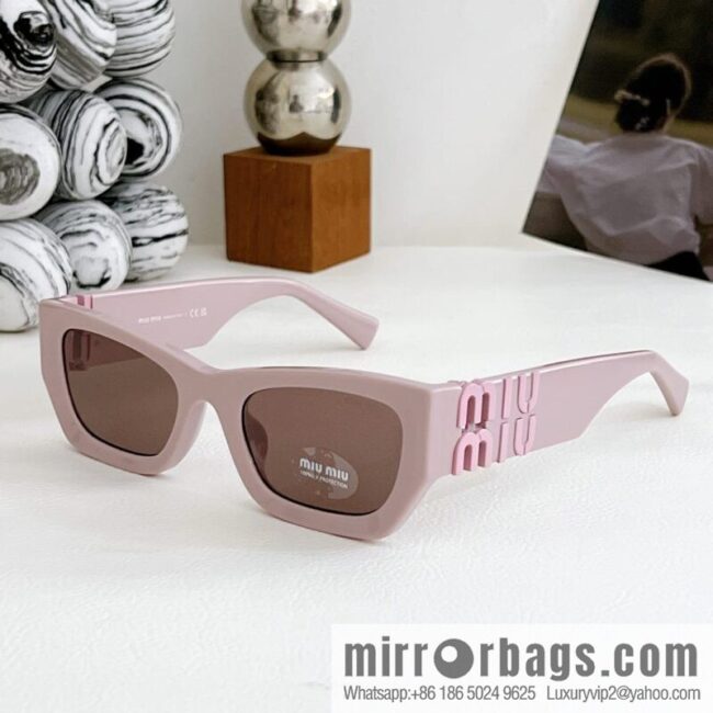 MIUMIU Miao Miao high-end big logo women\'s sunglasses