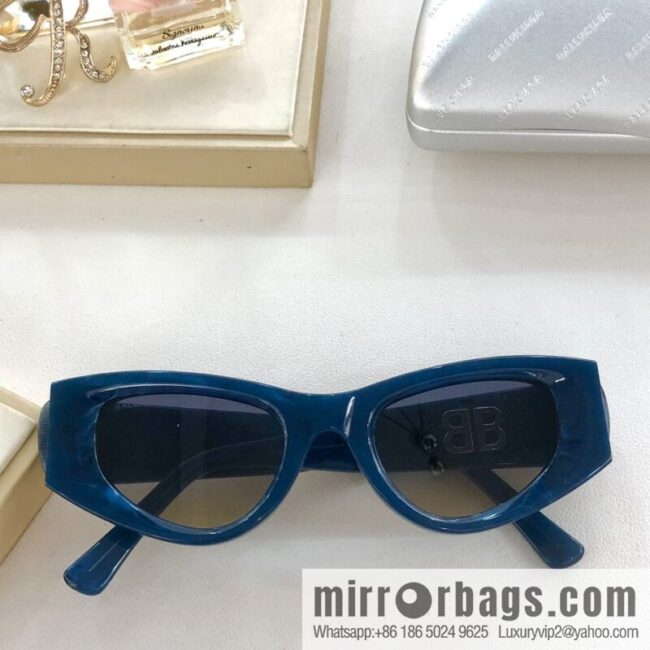 BALENCIAGA Balenciaga Classic Double B Letter Logo Women\'s Sunglasses
