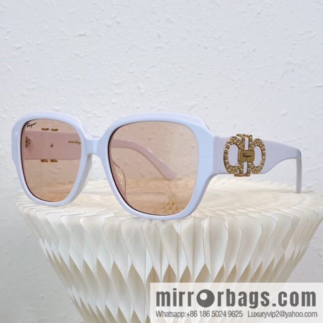 Ferragamo Ladies Sunglasses