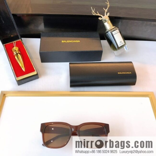 BALENCIAGA Balenciaga men\'s and women\'s same frame sunglasses