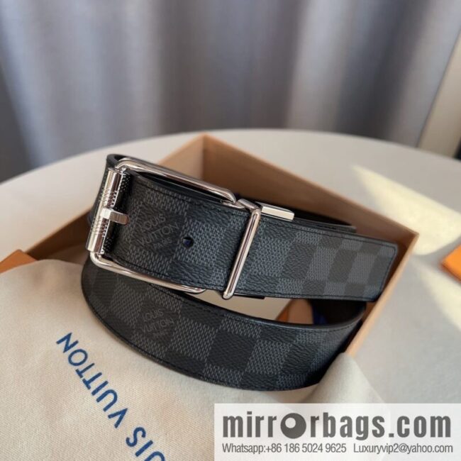 LV/Louis Vuitton, cowhide-lined men\'s 35mm belt