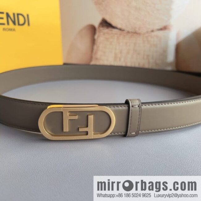 Fendi Fendi, Ladies 3.0cm Corresponds to Logo Metal Buckle Cowhide Belt