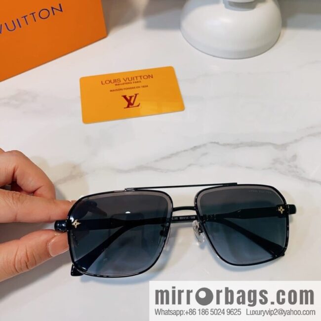LV Louis Vuitton square unisex sunglasses
