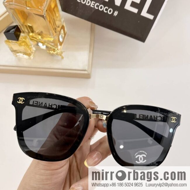 Chanel versatile square sunglasses