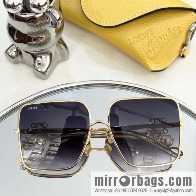 LOEWE Square Unisex Sunglasses