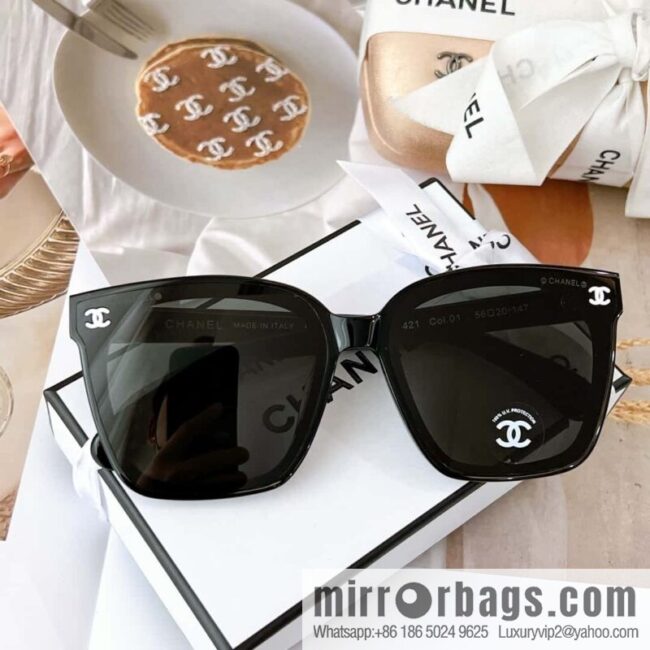 Chanel double C logo women\'s sunglasses