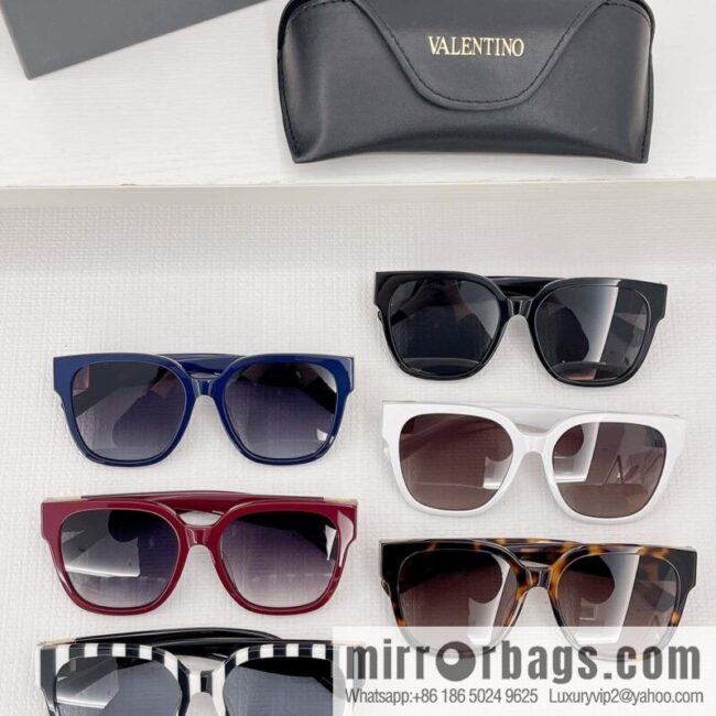 VALENTINO Valentino men\'s and women\'s same versatile fashion sunglasses