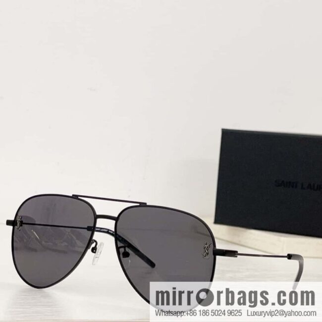 SAINT LAURENT Saint Laurent toad-shaped unisex sunglasses