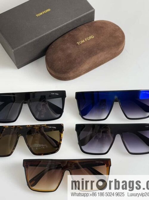 TOM FORD Tom Ford Men\'s and Women\'s Same Sunglasses