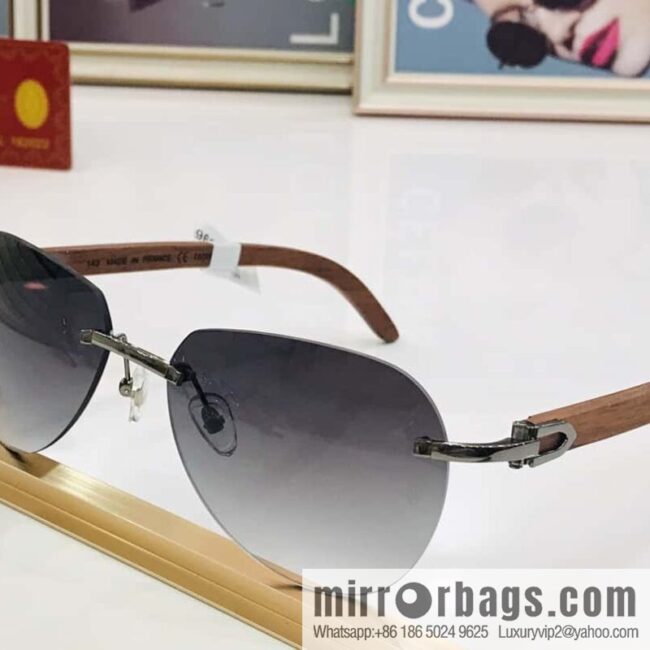 Cartier Wooden temple Unisex sunglasses