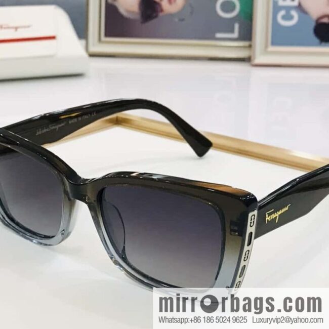 Ferragamo logo temple unisex sunglasses