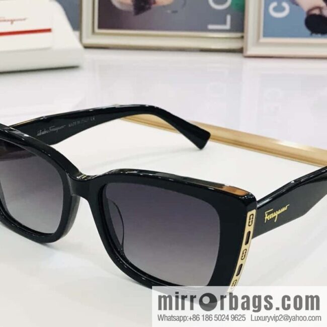 Ferragamo logo temple unisex sunglasses