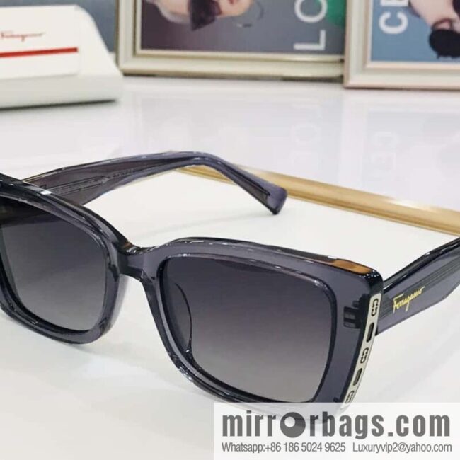 Ferragamo logo temple unisex sunglasses
