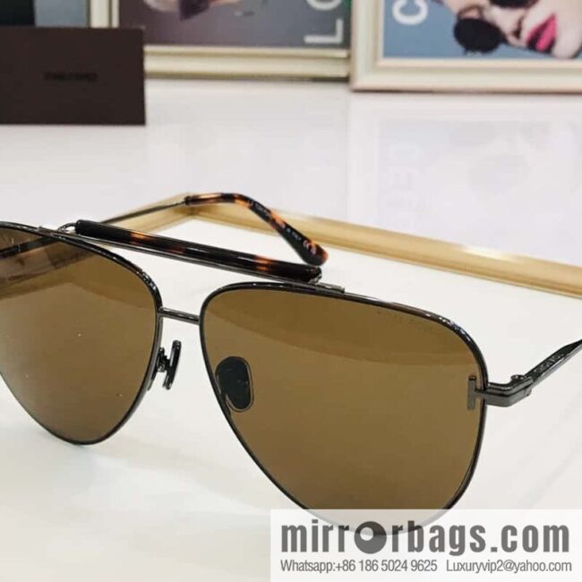 TOM FORD Ultra Light Unisex Sunglasses