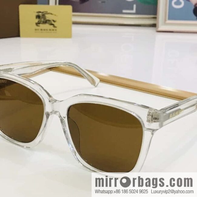 Burberry Burberry Plate Frame Unisex Sunglasses