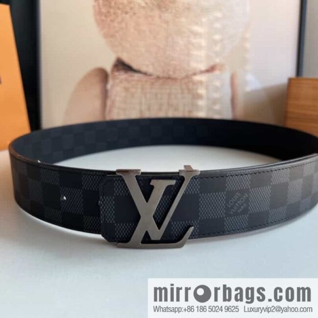 LV/Louis Vuitton, letter logo metal imported cowhide double-sided men\'s belt 40mm