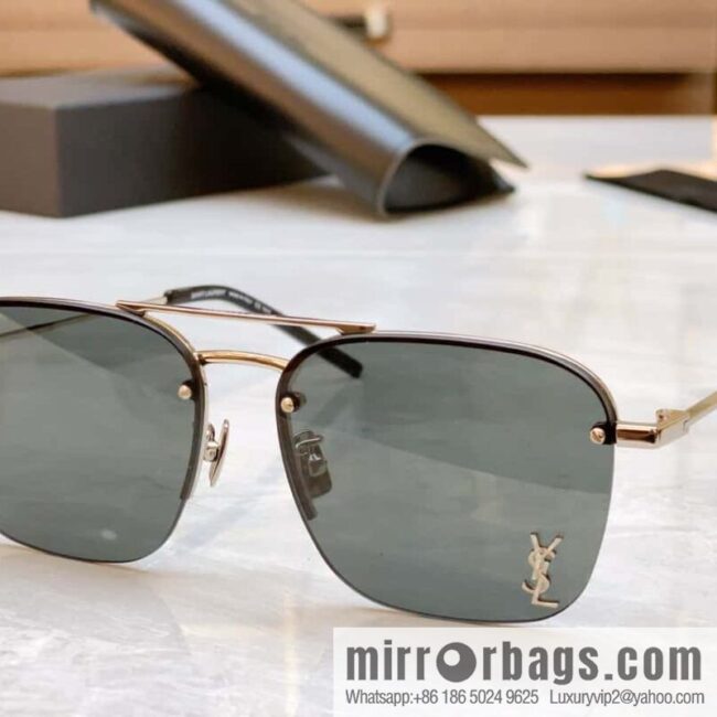 SAINT LAURENT Saint Laurent\'s new square women\'s sunglasses
