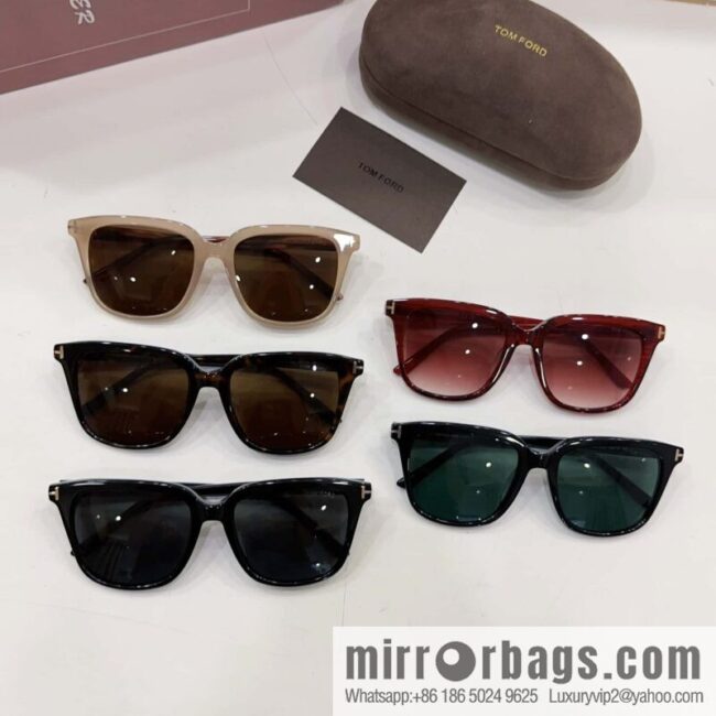 TOM FORD Tom Ford Square Unisex Sunglasses