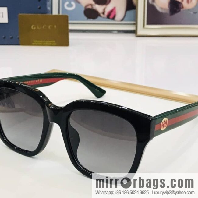 GUCCI Gucci personalized women\'s sunglasses