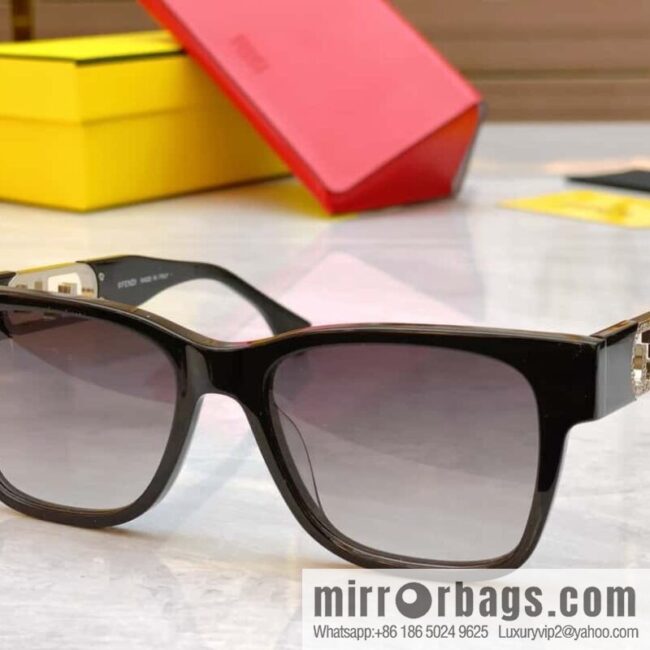 Fendi\'s new unisex sunglasses