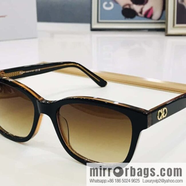 Ferragamo logo temple sunglasses