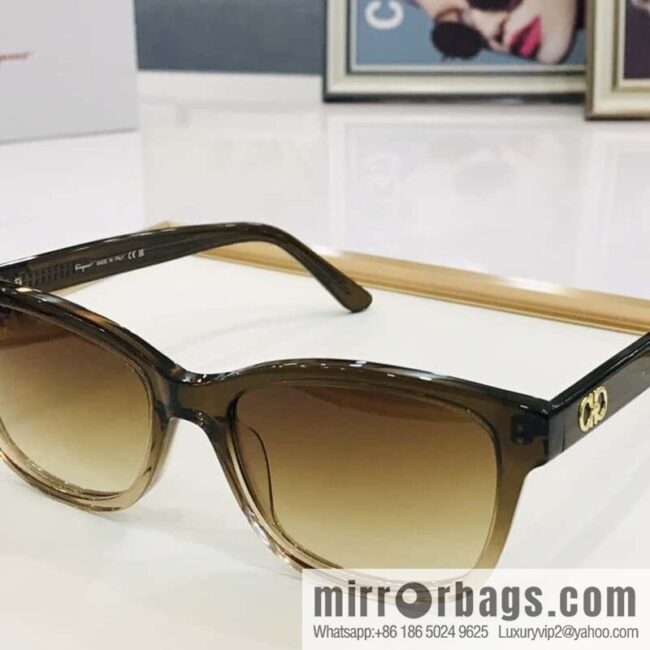 Ferragamo logo temple sunglasses
