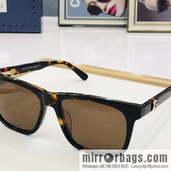 GUCCI Gucci Perfect Plate Frame Unisex Sunglasses