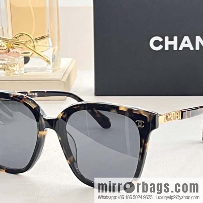 Chanel temple logo letter women\'s sunglasses
