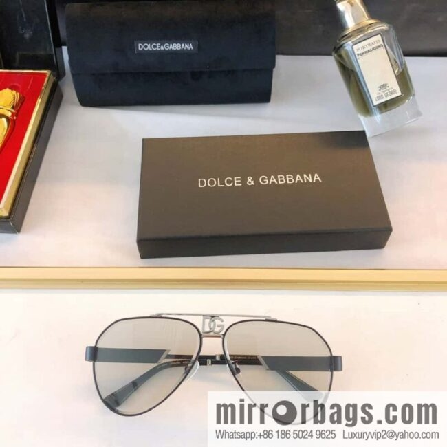 DOLCE & GABBANA Dolce & Gabbana toad-shaped unisex sunglasses