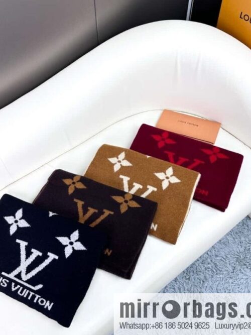 wsxc1705428632000_0-800x8001abp4l5bpwy8067_20250625133928.jpg LV 2024 latest couple imported knitted cashmere scarf