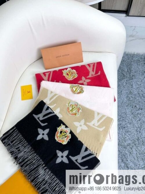 wsxc1705512664408_0-800x800s3g0vzyuoce7965_20250625133334.jpg LV Year of the Dragon Limited Edition, Embroidered Labeled Sheep Wool Scarf M79522