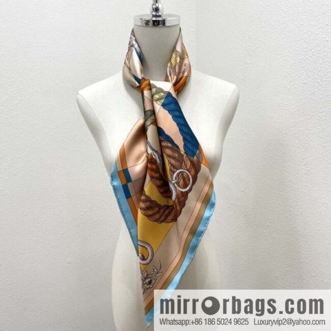 wsxc1709044749477_0-800x800lxpbawvqb1p7500_20250625132016.jpg HERMES \"Horse Rider\" double-sided, silk scarf