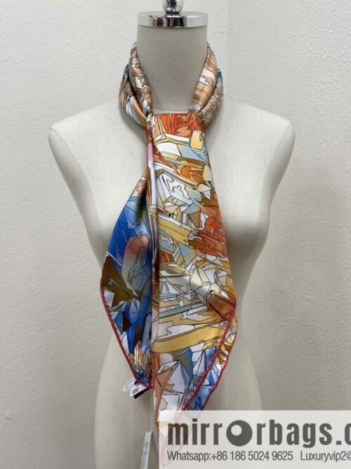 wsxc1709045110012_0-800x80004otl3xdauu7441_20250625131843.jpg HERMES \"Crystal Valley\" silk square scarf