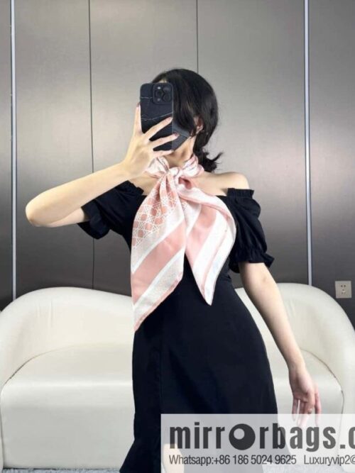 wsxc1713343262331_0-800x800ijr0wawqqw07146_20250625131002.jpg Dior silk scarf