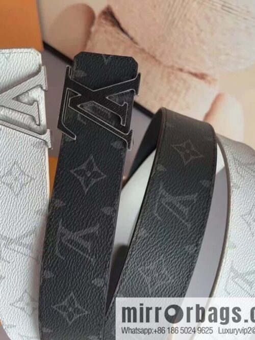 LV Initiales Double Sided Belt 4.0CM