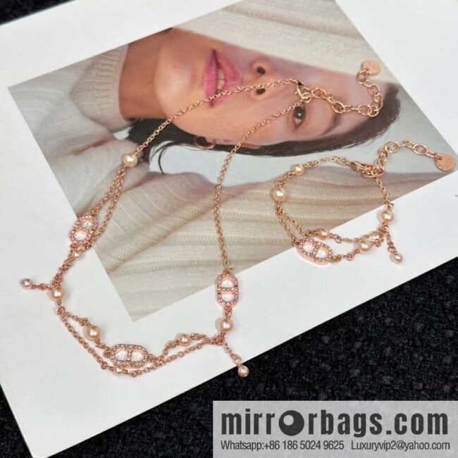 wsxc1718721915483_0-800x800apkyuloc10g71742_20250630150910.jpg New ☑️ Dior Pearl CD Bracelet Necklace