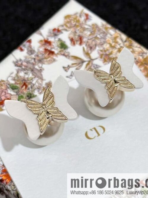 wsxc1718721920040_6-800x800lv2mbpfckyh71722_20250630150831.jpg New ☑️ DIOR butterfly big pearl stud earrings
