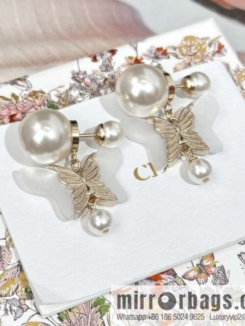 wsxc1718721922748_4-800x800v1hxs0z0vy271711_20250630150808.jpg New ☑️ DIOR butterfly size pearl stud earrings