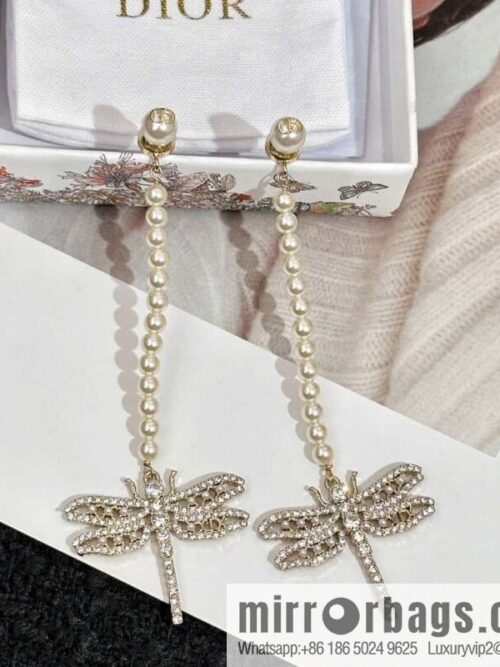 wsxc1718721925008_0-800x800gzm0pyu4w3171700_20250630150745.jpg New ☑️ DIOR pearl dragonfly stud earrings