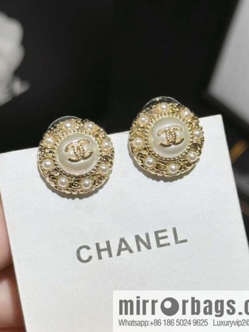 wsxc1718721968676_0-800x800jzpchfujq0l71543_20250630150225.jpg ❗️New ❗️ Chanel stud earrings ☀️ new ☑️ Chanel c1 double c pearl camellia stud earrings ☀️