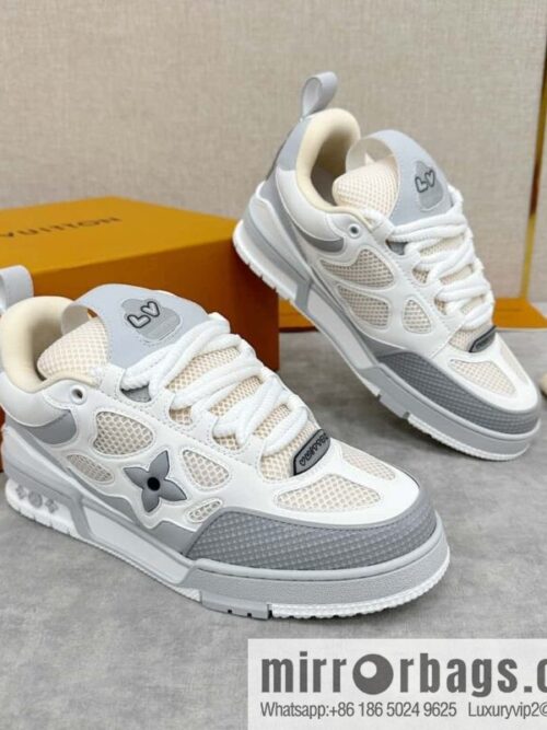 wsxc1718978179054_0-800x8004nyzkmr5rtf79073_20250630193852.jpg 💋💍L home new product L * V SKATE washing gradual change sports shoes series 1ACQP8 new LV SKATE sports shoes in the season