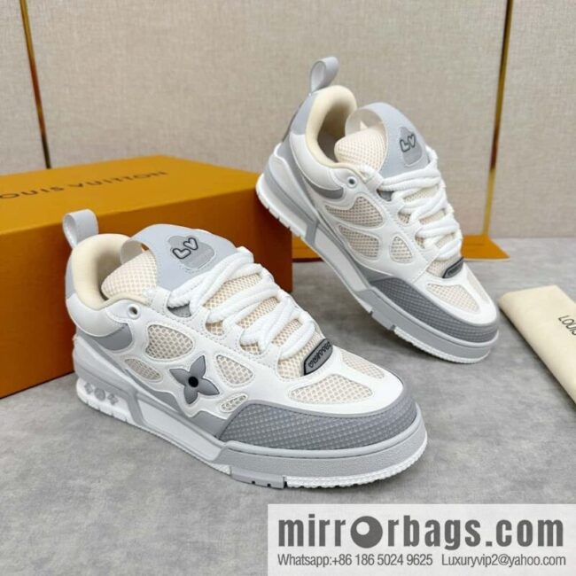 wsxc1718978179054_0-800x8004nyzkmr5rtf79073_20250630193852.jpg 💋💍L home new product L * V SKATE washing gradual change sports shoes series 1ACQP8 new LV SKATE sports shoes in the season