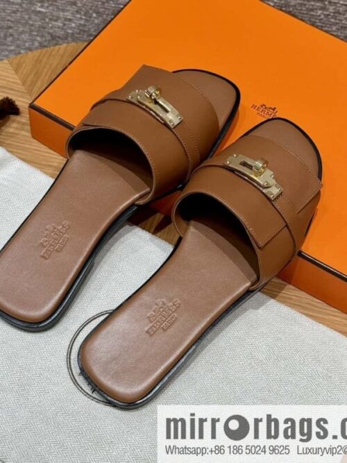 wsxc1719408878311_0-800x800okmuxnb2mzm61774_20250630020630.jpg HERMES 183Kelly tow sandals Giulia calfskin /Calfskin gold brown/ck37/gold